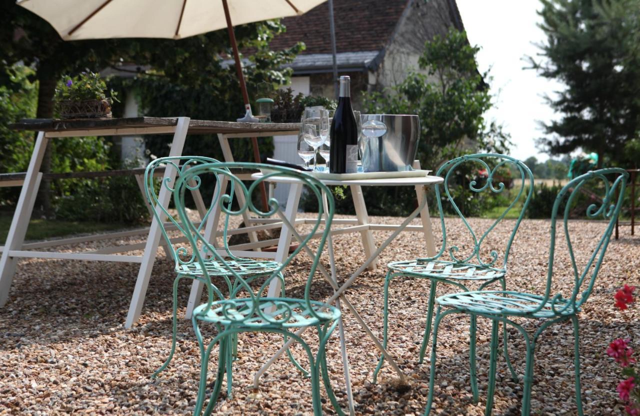 Une Maison, Un Jardin Berthenay Kültér fotó